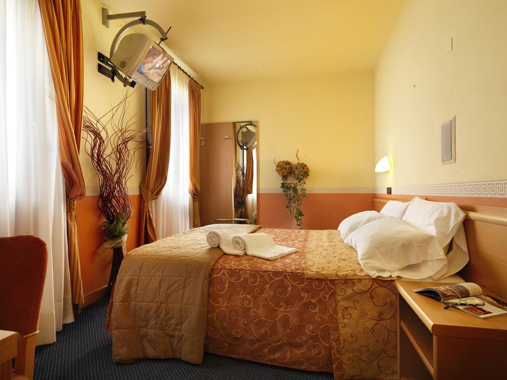 Hotel & Residence Roma Camposampiero Εξωτερικό φωτογραφία