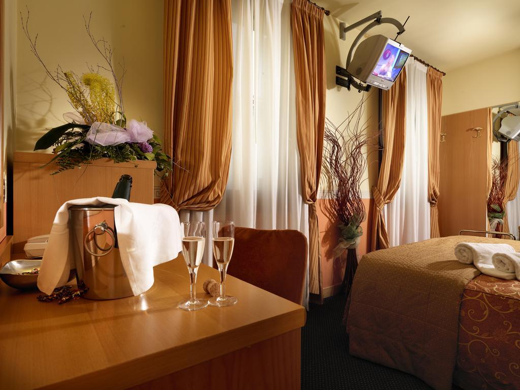 Hotel & Residence Roma Camposampiero Εξωτερικό φωτογραφία